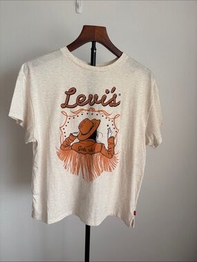 Levi's Cream Graphic Short Sleeve Tee with Orange Western Print XL (12-15years)